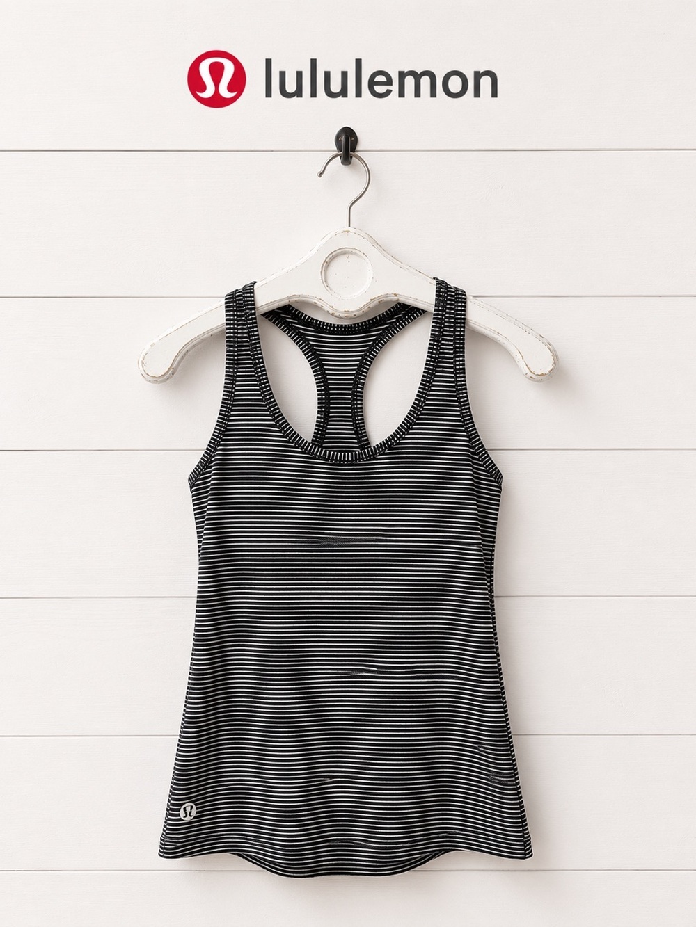LULULEMON BLACK & WHITE STRIPED RACERBACK TANK TOP SIZE S